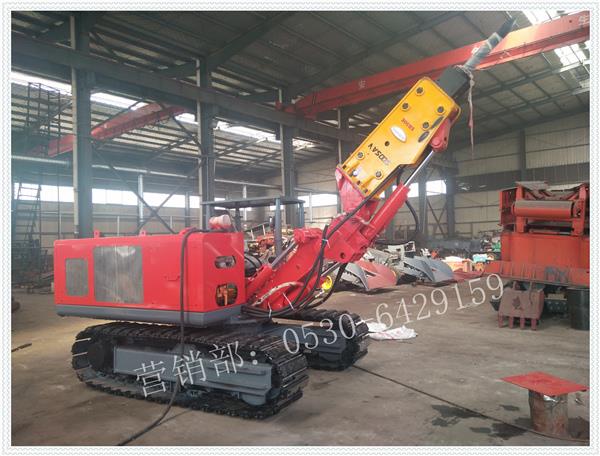 破挖一體扒渣機破碎錘怎樣充氮氣及保養與維修