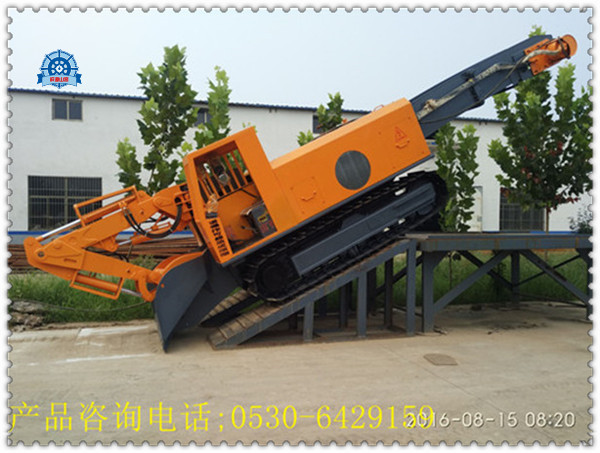 秘魯?shù)V業(yè)采購我公司輪式扒渣機