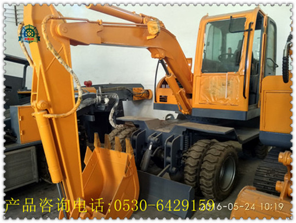 挖掘式裝載機(jī)在進(jìn)行使用前要檢查設(shè)備哪些部位