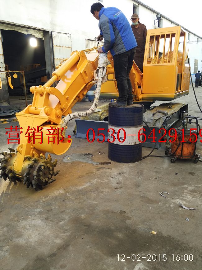 挖掘機的日常保養與維護（三）