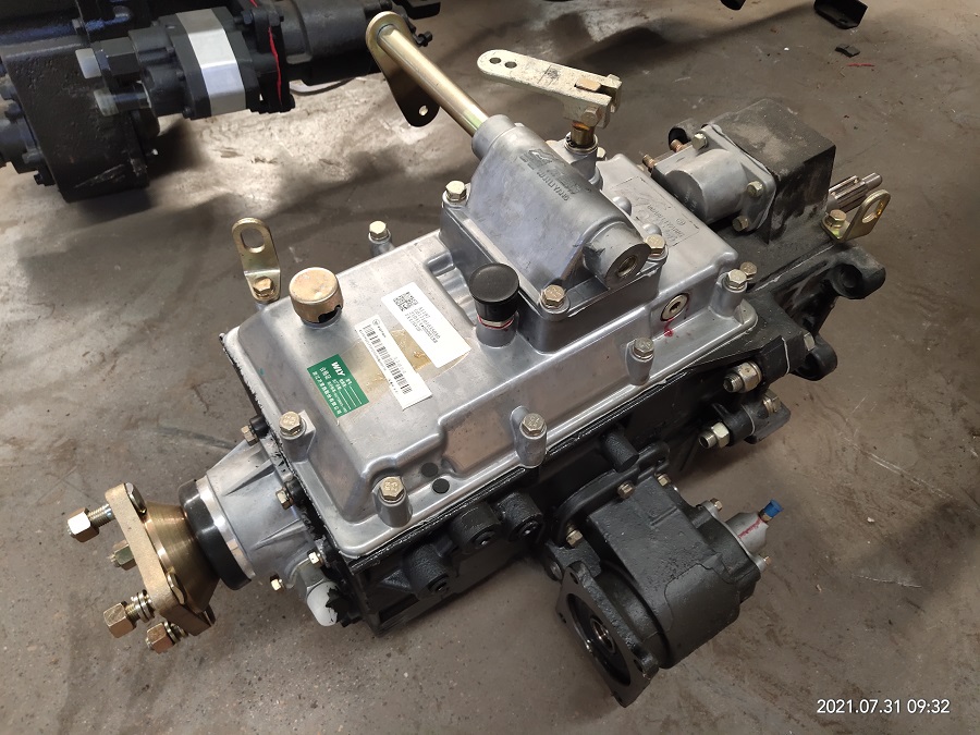 四不像車更換變速箱的齒輪油