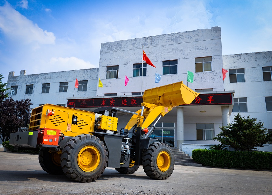 科技在創(chuàng)新，工業(yè)在創(chuàng)新，農(nóng)村也在創(chuàng)新，裝載機（鏟運機）也在創(chuàng)新