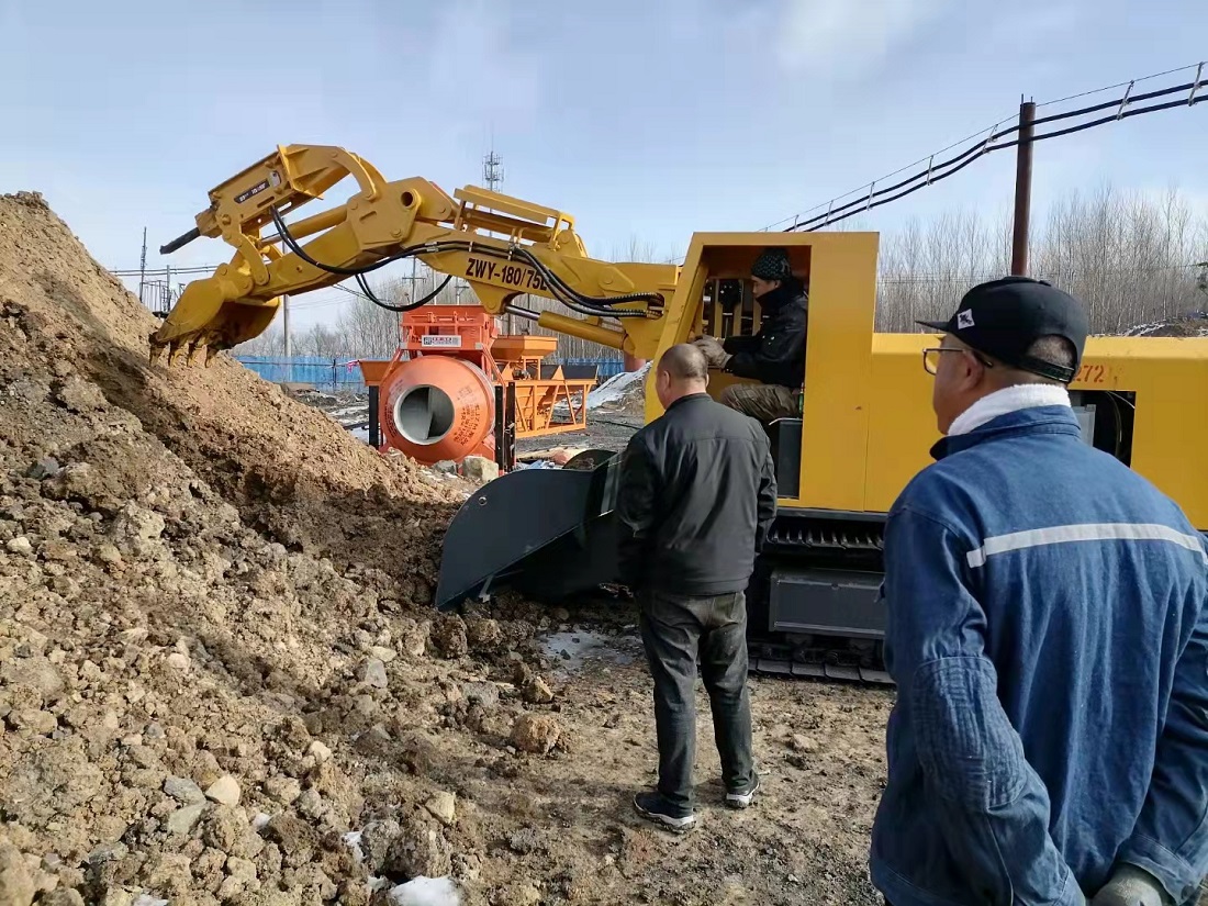 都美竹疑似愛(ài)上扒渣機(jī)中的“吳亦凡”