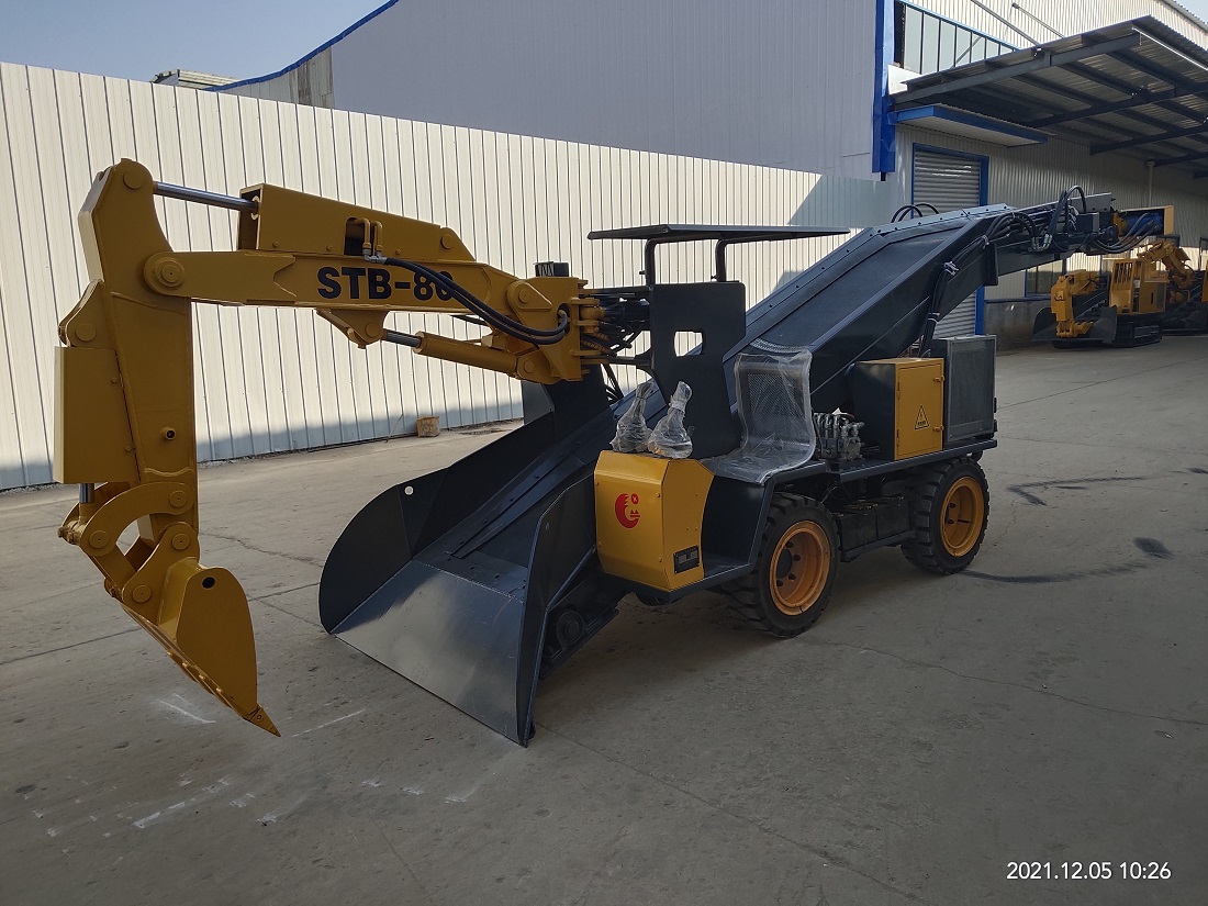 都美竹疑似愛(ài)上扒渣機(jī)中的“吳亦凡”