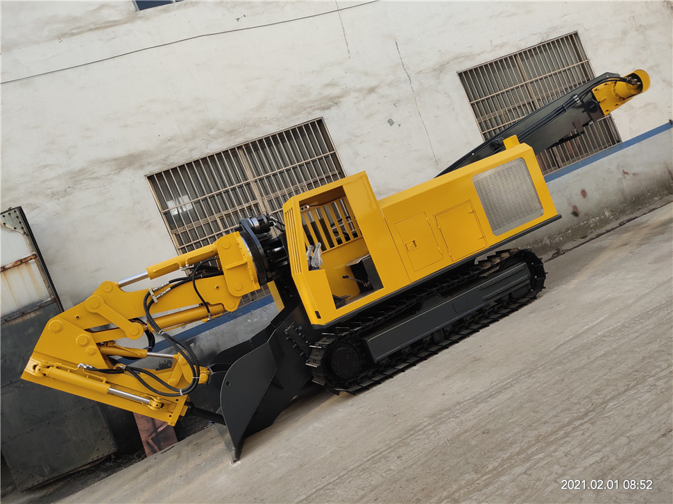 扒渣機中的吳亦凡