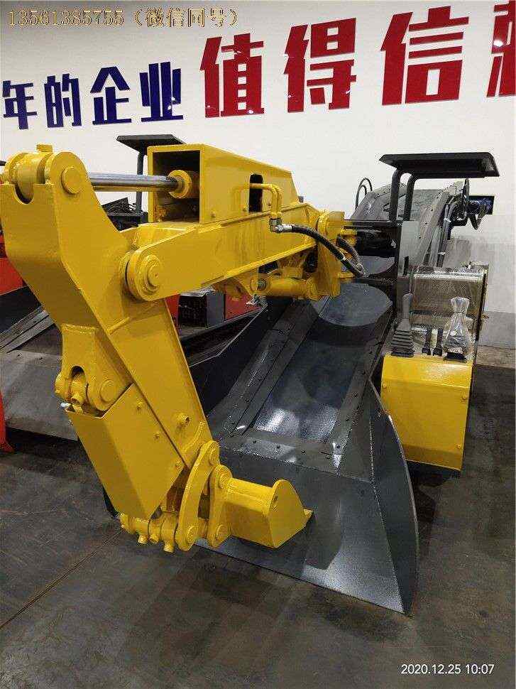 紅色提醒扒渣機操作應注意事項