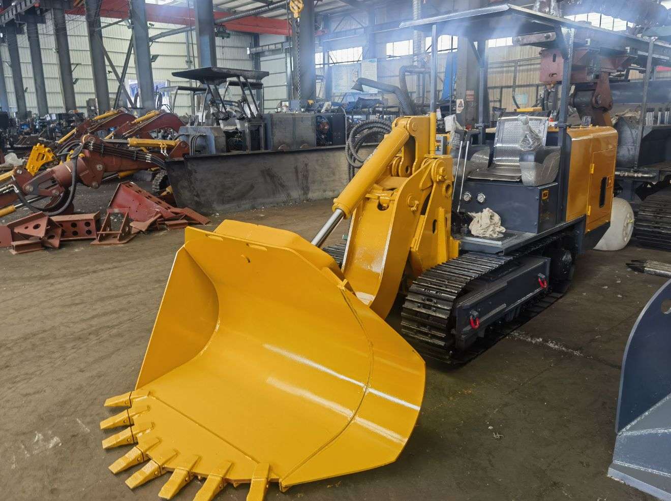 提升礦山運(yùn)輸效率的利器：礦用運(yùn)載機(jī)