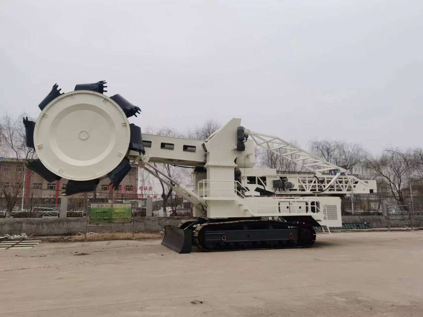 斗輪挖掘機(jī)日常保養(yǎng)