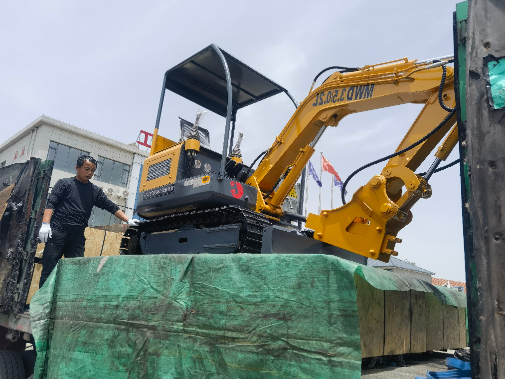 煤礦用巷道修復機整機介紹